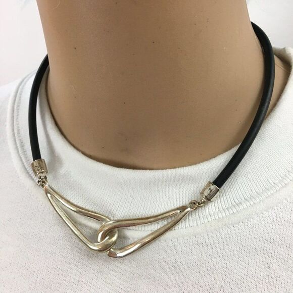 Vintage 1990s Y2K Silver Tone Drop Loop Choker Necklace Rubber Cord - Picture 10 of 14